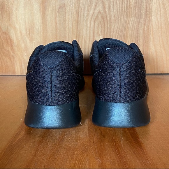 NEW Nike Tanjun Triple Black - Picture 4 of 8